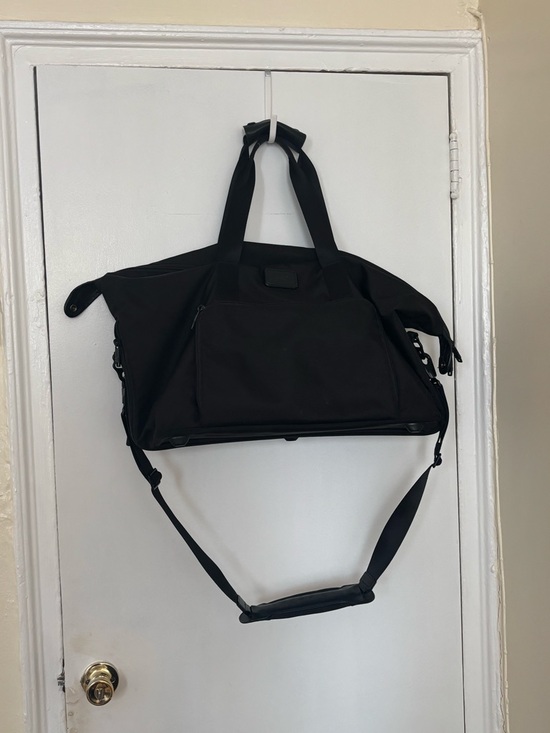 Tumi Handbags - Tumi Black Weekender Bag